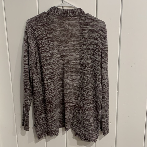 Cape Juby Cardigan with Pockets - Picture 3 of 9